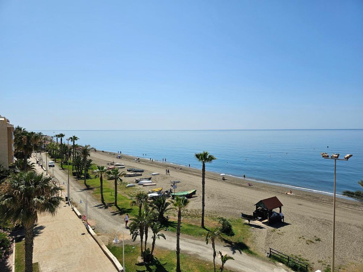 Primera Linea De Playa Con Vistas Al Mar Рінкон-де-ла-Вікторія Екстер'єр фото